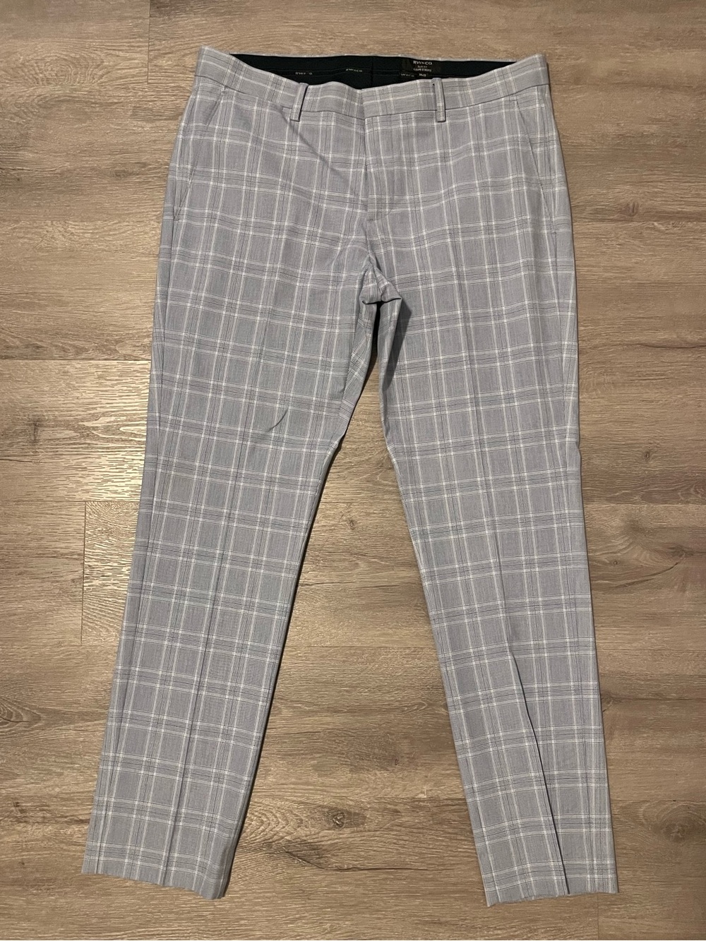 RW&CO. Light Gray Plaid Dress Pants